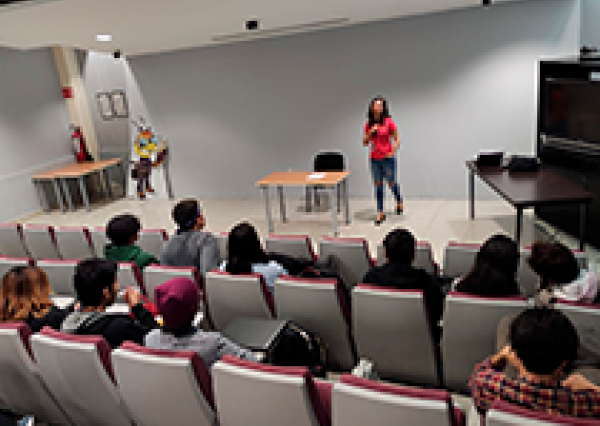 Conmemoran el 25N en DICIS con lectura en voz alta del discurso de Andrea Dworking  