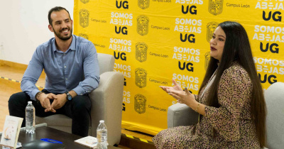 Comparten el mundo de la poesía entre la comunidad universitaria