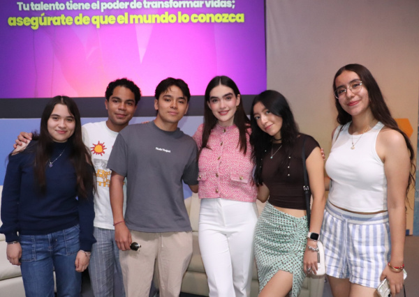Celebran el Día del Estudiante UG con charla de Melissa Arria