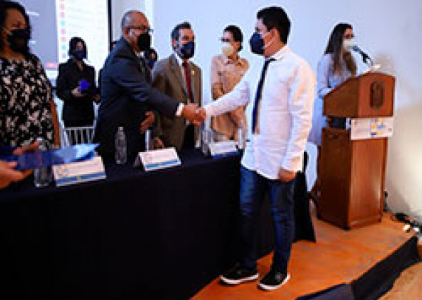 Analizan medios alternos de solución de conflictos en Encuentro Universitario Internacional 