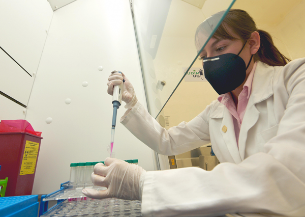 Laboratorio de Diagnóstico Molecular de la UG establece convenio con la UMAE No.1 del IMSS