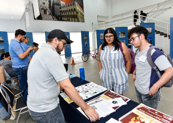 Estudiantes UG reúnen actividades teórico-prácticas relacionadas con las Ciencias Sociales