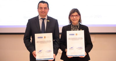 UG y UVEG suman esfuerzos para impulsar las microcredenciales y la investigación