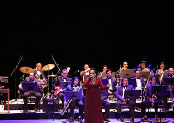 La Big Band del DEMAE deleita a su comunidad con un concierto en el Teatro Principal 