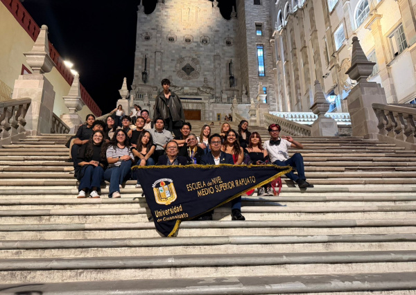 Estudiantes de la ENMS de Irapuato impulsan la divulgación científica a través de Ciencia con Miel