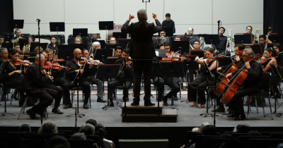 La OSUG cautiva a su público con un programa lleno de romanticismo y autenticidad