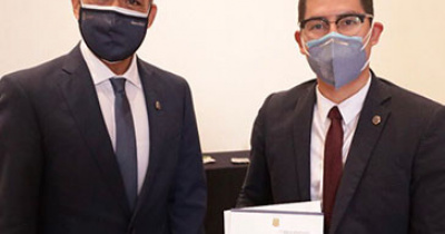 Olimpo Saldaña Ayala es nombrado Titular de la Unidad de Transparencia de la UG