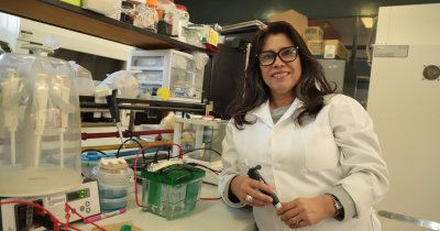 Mujer y niña en la ciencia: Investigadora UG propone alternativas para el control biológico de plagas