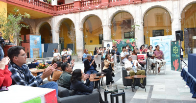 Con la premisa de reivindicar el sentir, se lleva a cabo la presentación de la revista 7 ° ¡Favor de interrumpir!