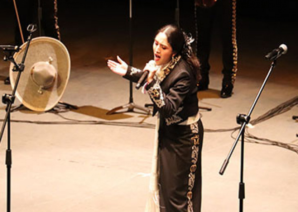 Entusiasma al público el Mariachi Universitario Campus Guanajuato 