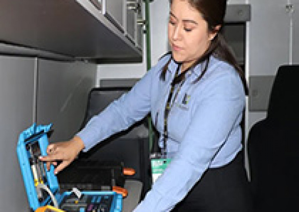 Muestra UG laboratorio móvil para pruebas energéticas 