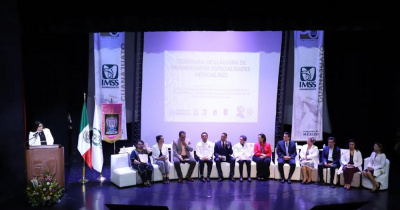  Egresan 190 estudiantes de especialidades médicas avaladas por la UG