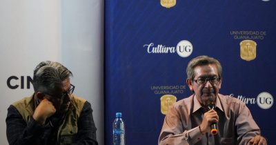 José Luis Martínez da cátedra de periodismo en la UG