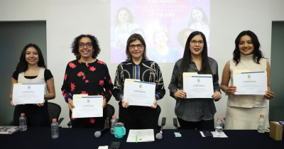Académicas de la UG impulsan diálogo sobre la economía del cuidado y la brecha de la productividad invisible