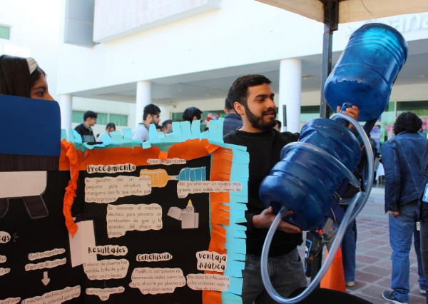 Concurso de Experimentos de Física consolida aprendizaje de estudiantes UG