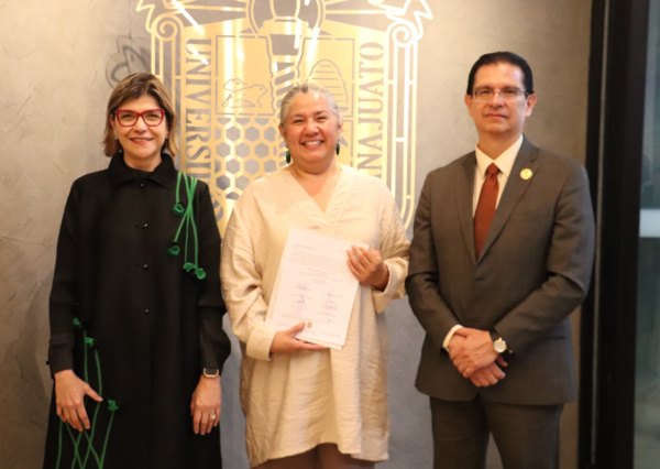 Designan a la Dra. María Isabel de Jesús Téllez García Directora de la División de Arquitectura Arte y Diseño de la UG