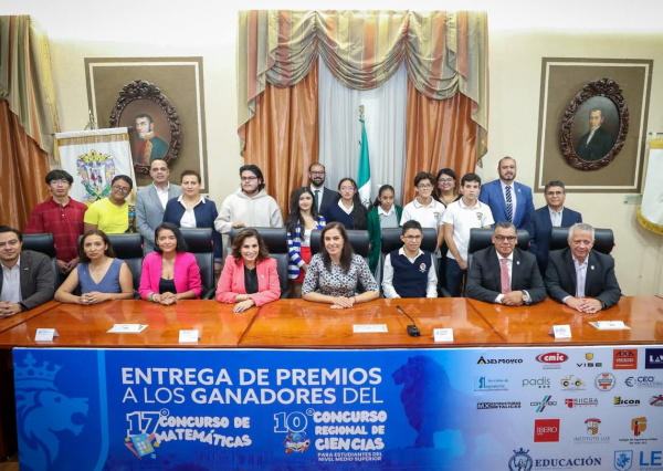 Estudiantes de Nivel Medio Superior de la UG obtienen segundo y tercer lugar en el 10o Concurso Regional de Ciencias 