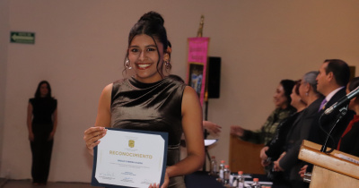 Egresa nueva generación de Arquitectura, Arte y Diseño de la UG