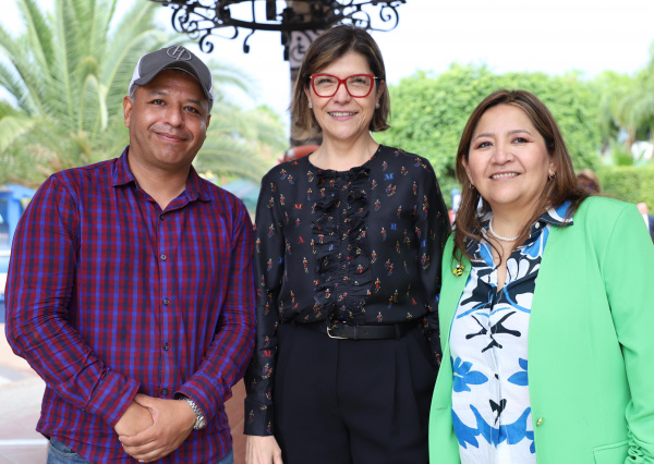 Festeja ASPAAUG a los padres