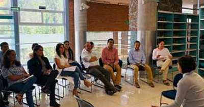 Capacita UG en solución de controversias a mediadores externos