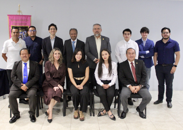 IEEE Photonics UG presenta informe de actividades y renueva mesa directiva
