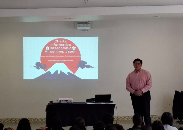 Estudiante de la ENMS Salvatierra comparte su experiencia en Intercambio Cultural con la SEG en Hiroshima
