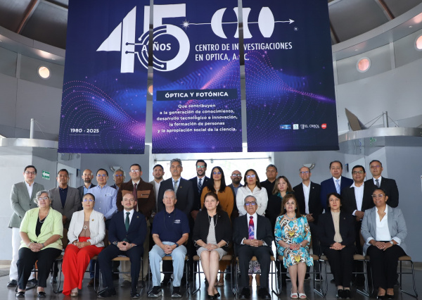 Centro de Investigaciones en Óptica celebra 45 años de contribuir al desarrollo científico y tecnológico