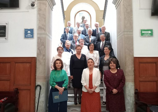 Conmemoran en la UG medio siglo de egreso de la Generación 1968 – 1973 de la Licenciatura en Derecho 