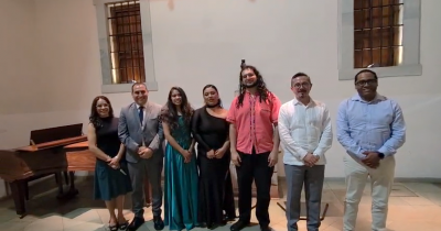 Ofrece dueto vocal Almas Sonoras memorable concierto en el MUG
