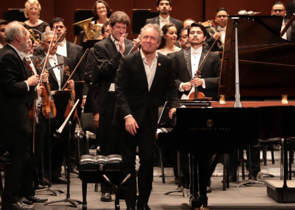 La OSUG, en compañía de Alexei Volodin, crea fantasía musical en el Teatro Juárez