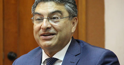 Egresados con Identidad UG, un llamado a la solidaridad en la colmena