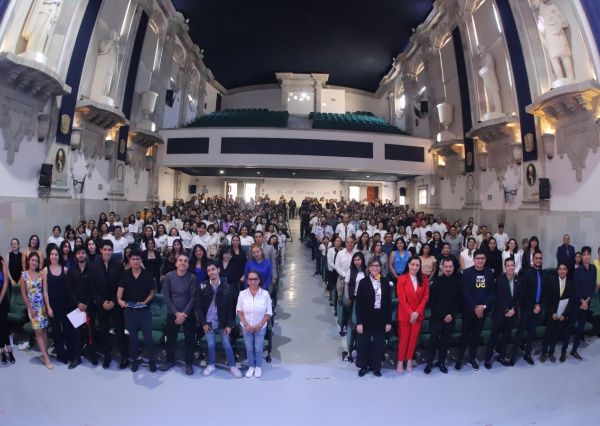 Llega Habla en Señas UG a casi 9 mil personas