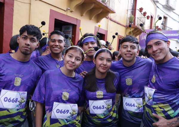 Promueven el sentido de comunidad y la cultura física en la 10ma Carrera de las Antenas UG