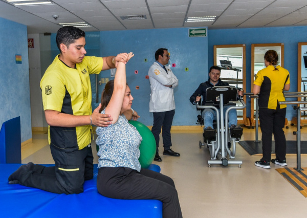 Tecnología, certificaciones, servicios de educación y de salud, la oferta de VIDA UG Campus León