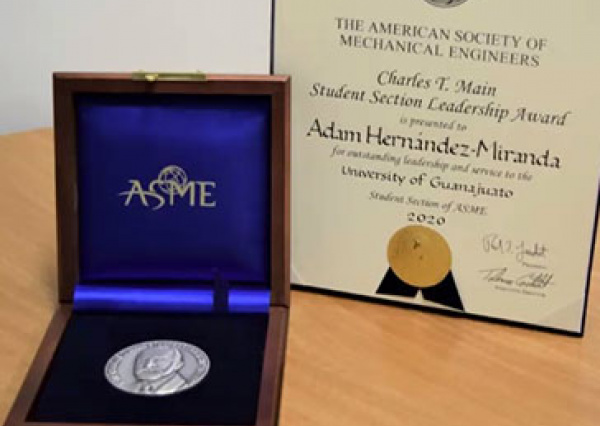 Alumno UG recibe premio de liderazgo estudiantil de la Sociedad Americana de Ingenieros Mecánicos