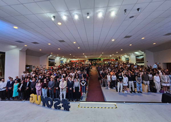 Recibe Campus Guanajuato UG a más de mil 600 nuevas abejas 