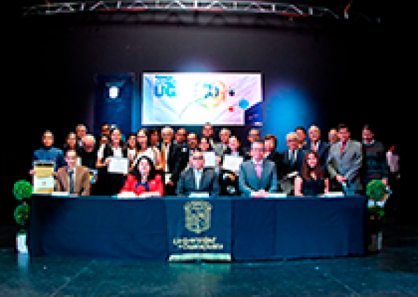 Reconocen al personal académico, administrativo y a estudiantes de excelencia, en el marco del 71 aniversario de la ENMS Irapuato