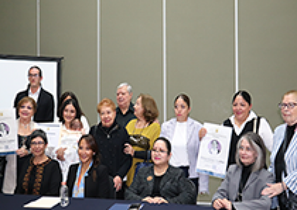 Premia UG a ganadoras y ganadores de certámenes sobre feminismo y medio ambiente