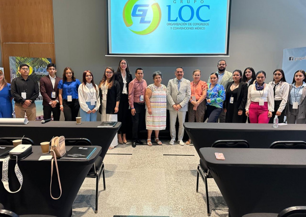 Estudiantes de la Licenciatura en Enfermería y Obstetricia obtienen tercer lugar en el XXVIII Congreso Internacional de Enfermería