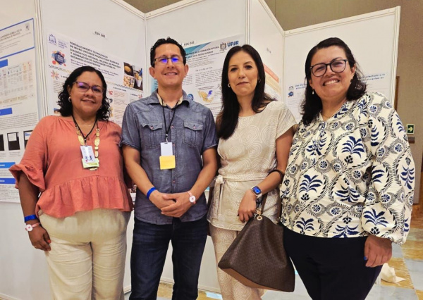 Comunidad de la UG tiene gran participación en encuentro nacional AMIDIQ
