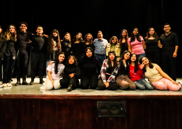 Grupo Leneas Teatro impulsa la expresión artística dentro del Campus León 