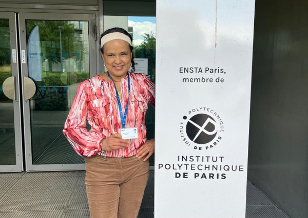 Académica de la UG realiza estancia de investigación en ENSTA-ParisTech, Francia 