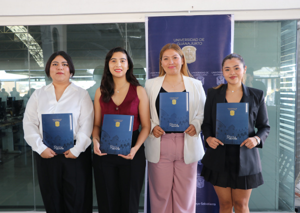 Campus Celaya-Salvatierra celebra el egreso de profesionistas en el área de las Ciencias Sociales y Administrativas
