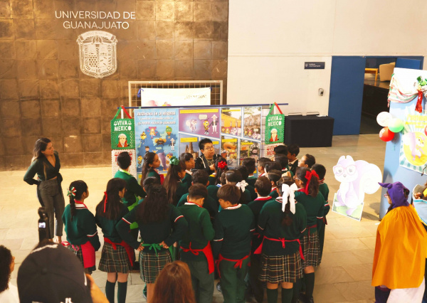 Comunidad UG realiza encuentro académico sobre el Patrimonio Cultural