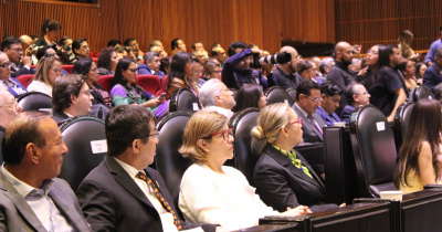 Acude Rectora General de la UG a la Entrega de estados financieros auditados e informes de avances académicos en la Cámara de Diputados