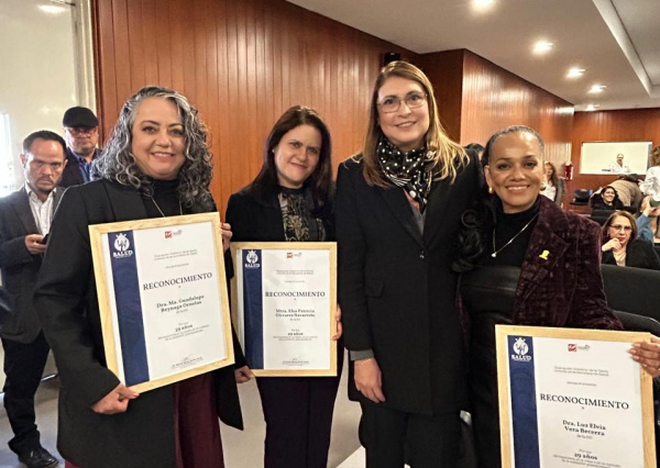 Reconocen a tres profesoras UG por su labor en la Nutrición