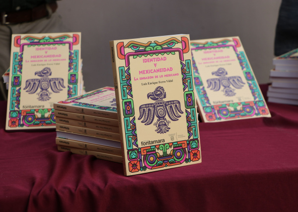 Investigador UG presenta reflexión contemporánea sobre la identidad nacional en su más reciente libro