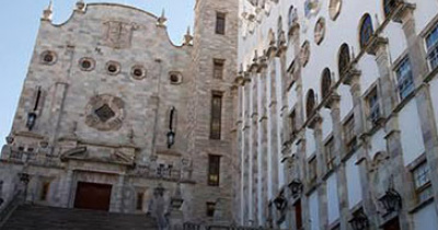 Puntualizan mecanismos para aplicación de exámenes de admisión al Nivel Medio de la UG 