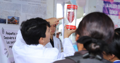 Inspiran vocaciones en el 2º Encuentro de la Niña y la Mujer en la Ciencia UG