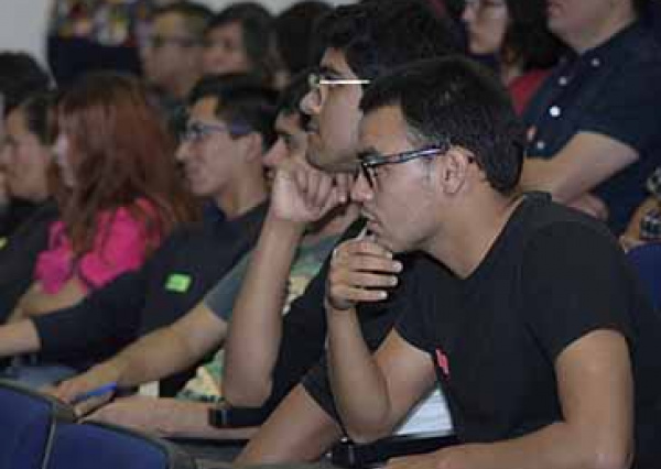 Egresados de Antropología Social de la UG comparten experiencias y desafíos actuales 